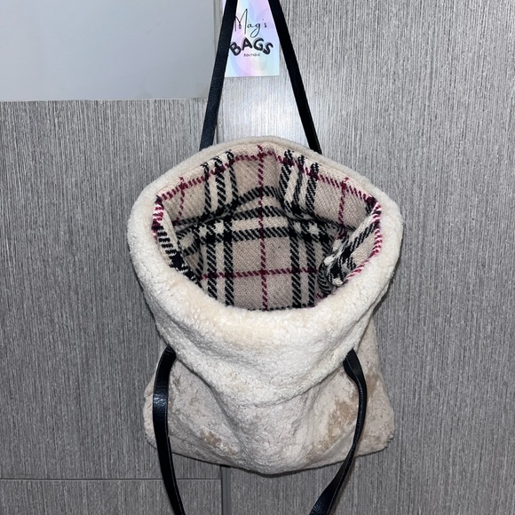 Burberry: Sherpa Fur Shearling Nova Check Reversible Tote ❤️ (rare find) - Picture 14 of 16